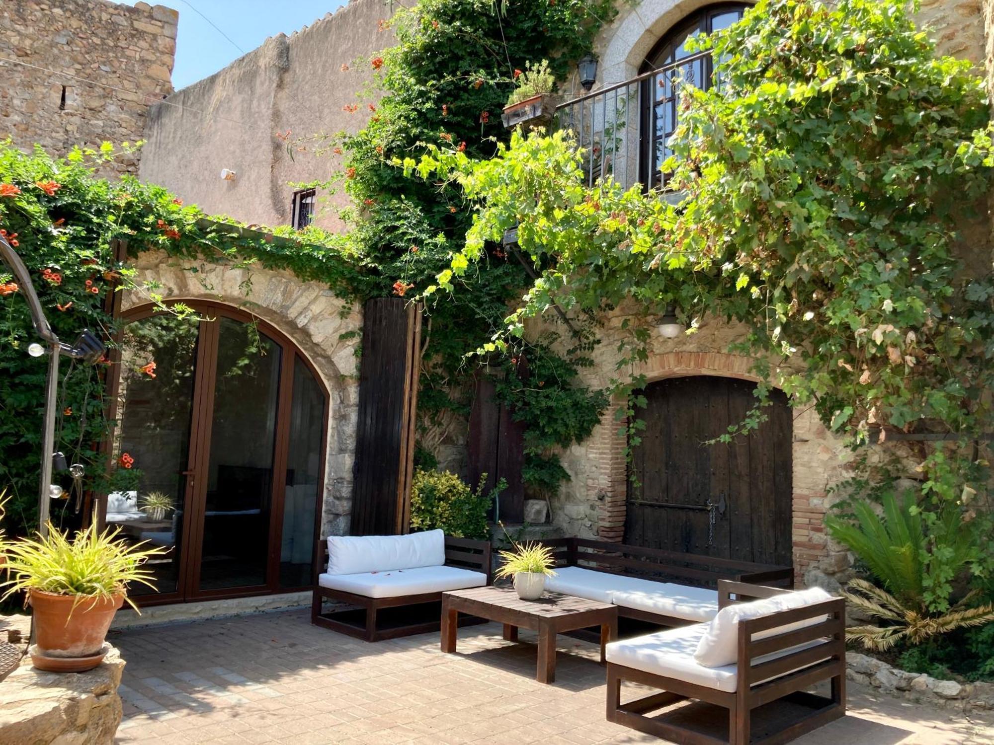 Els Racons Del Fort Castle In Wine Territory Capmany 외부 사진
